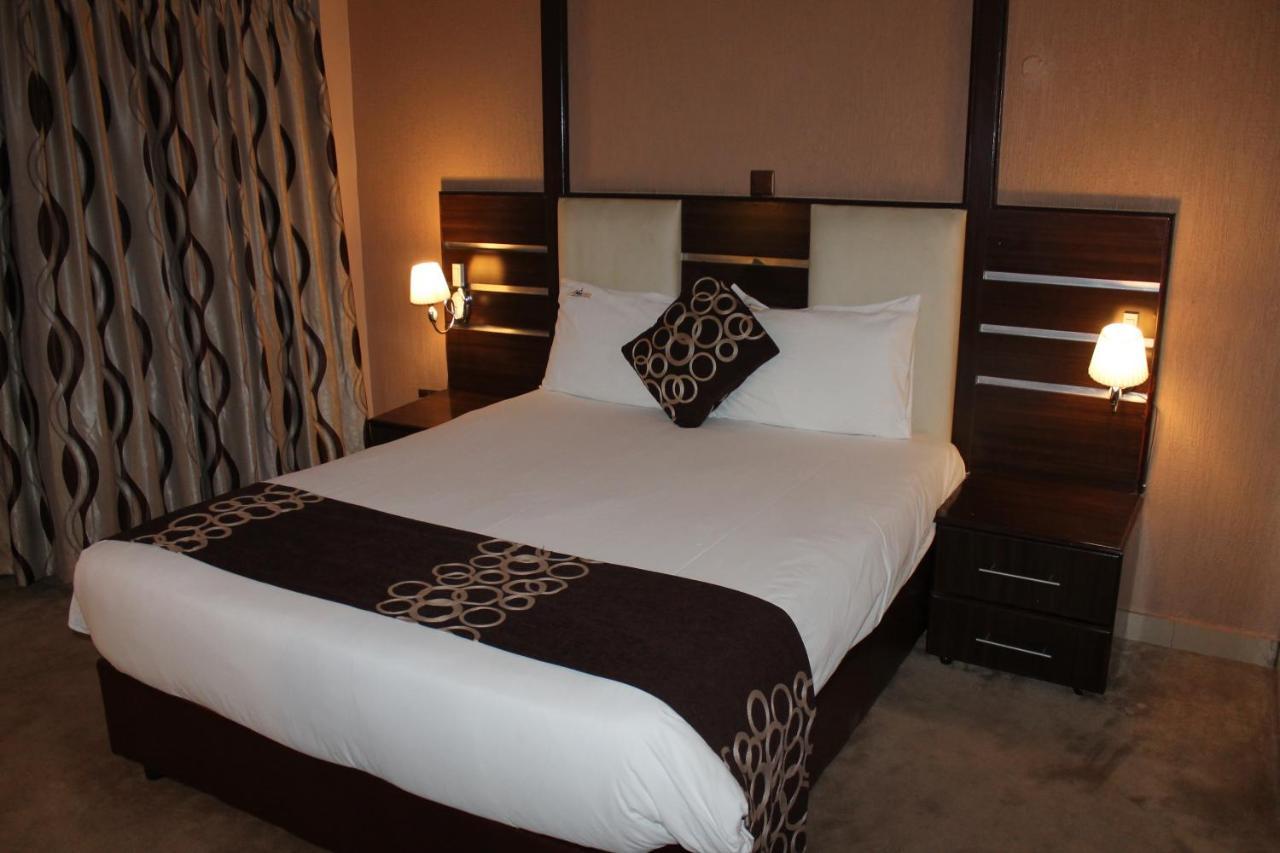 Airport Landing Hotel Nairobi Luaran gambar