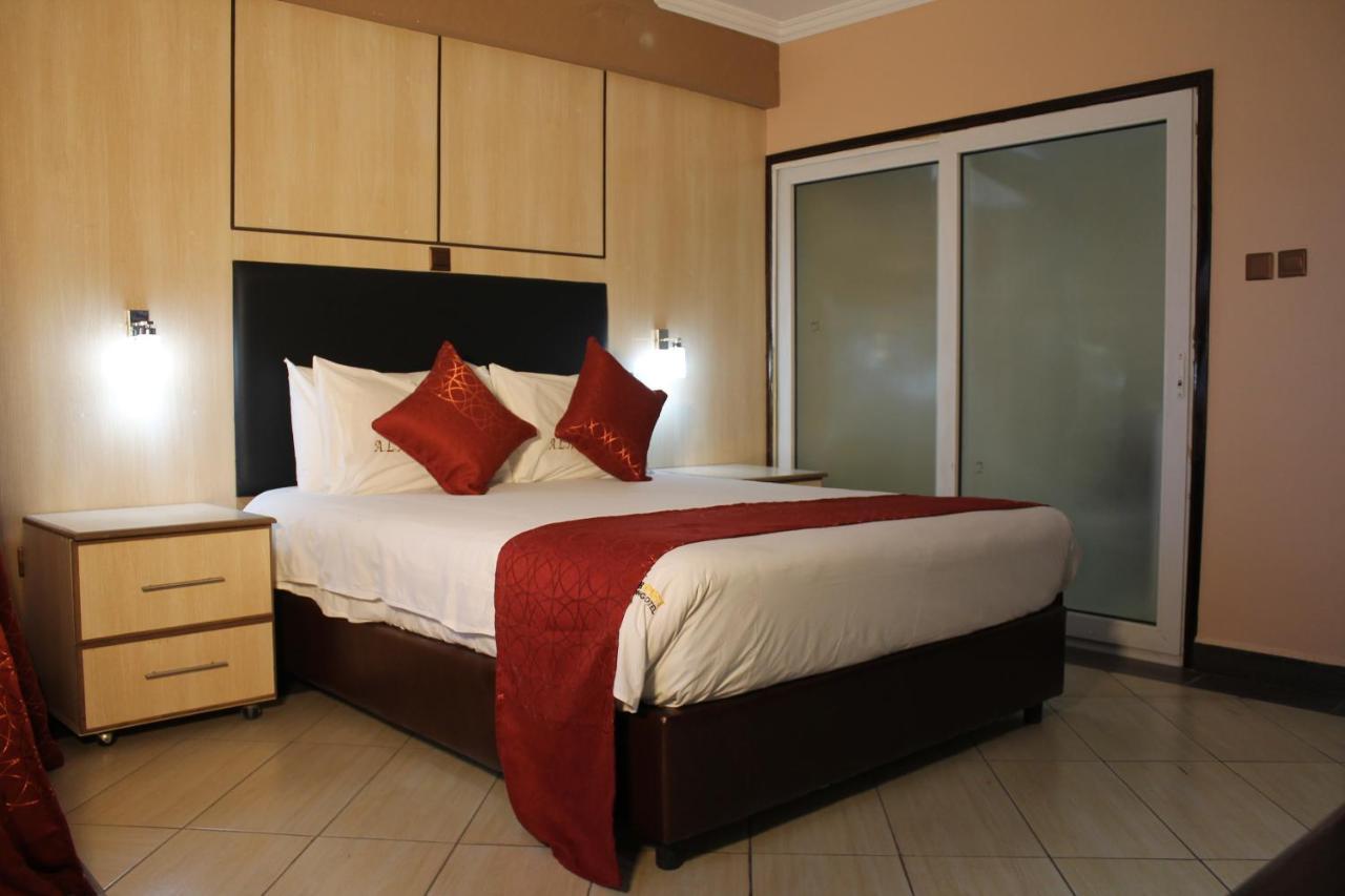 Airport Landing Hotel Nairobi Luaran gambar