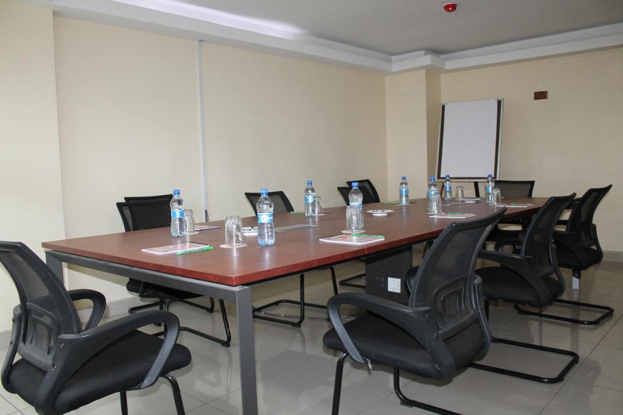Airport Landing Hotel Nairobi Luaran gambar