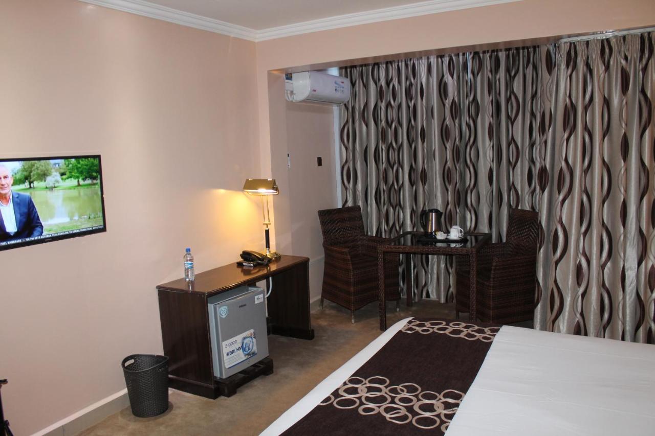Airport Landing Hotel Nairobi Luaran gambar